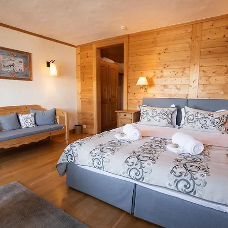 Le De Flore Hotel 4*