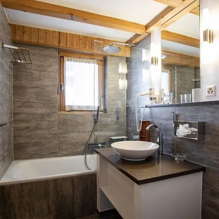 מלון Le De Flore 4*