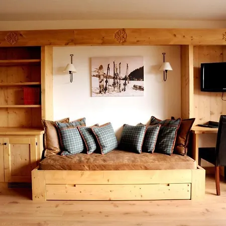 מלון Le De Flore 4*